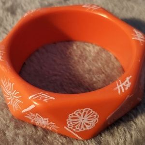 Hand-Painted White Floral Coral Bangle Bracelet